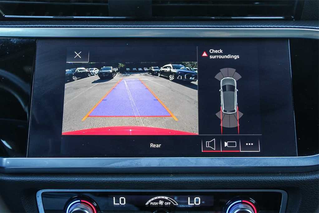 Thumbnail: 2022 Audi Q3 - 23