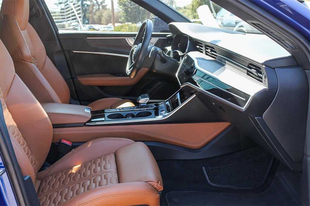 Thumbnail: 2022 Audi RS 6 - 19