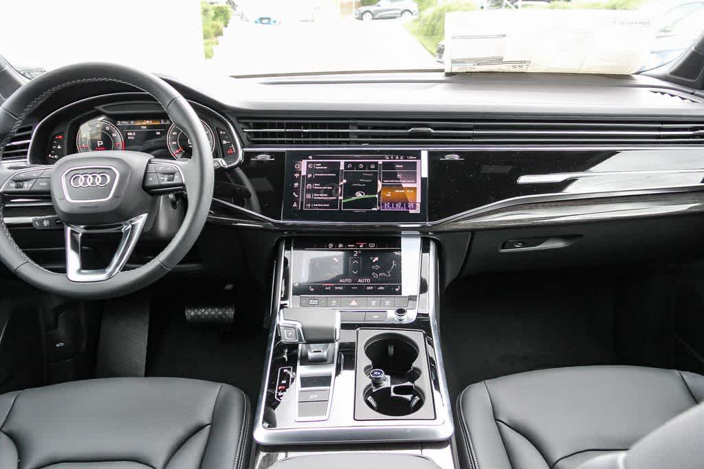 Thumbnail: 2026 Audi Q7 - 13