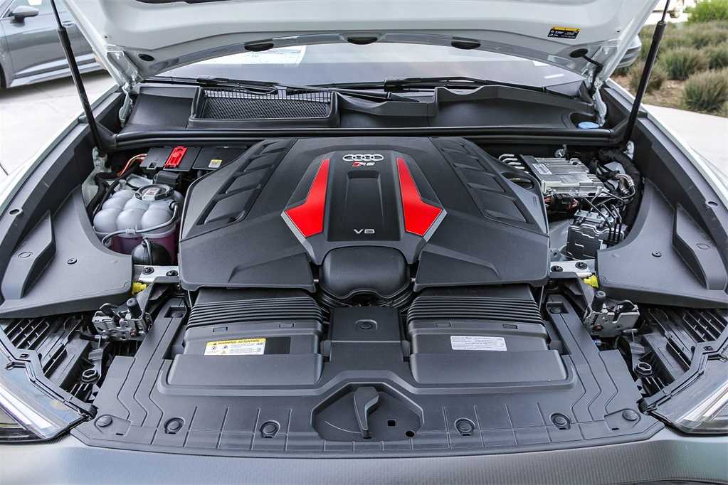 Thumbnail: 2026 Audi RS Q8 - 26