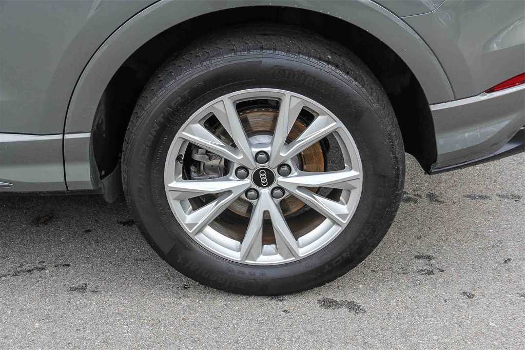 Thumbnail: 2022 Audi Q3 - 10