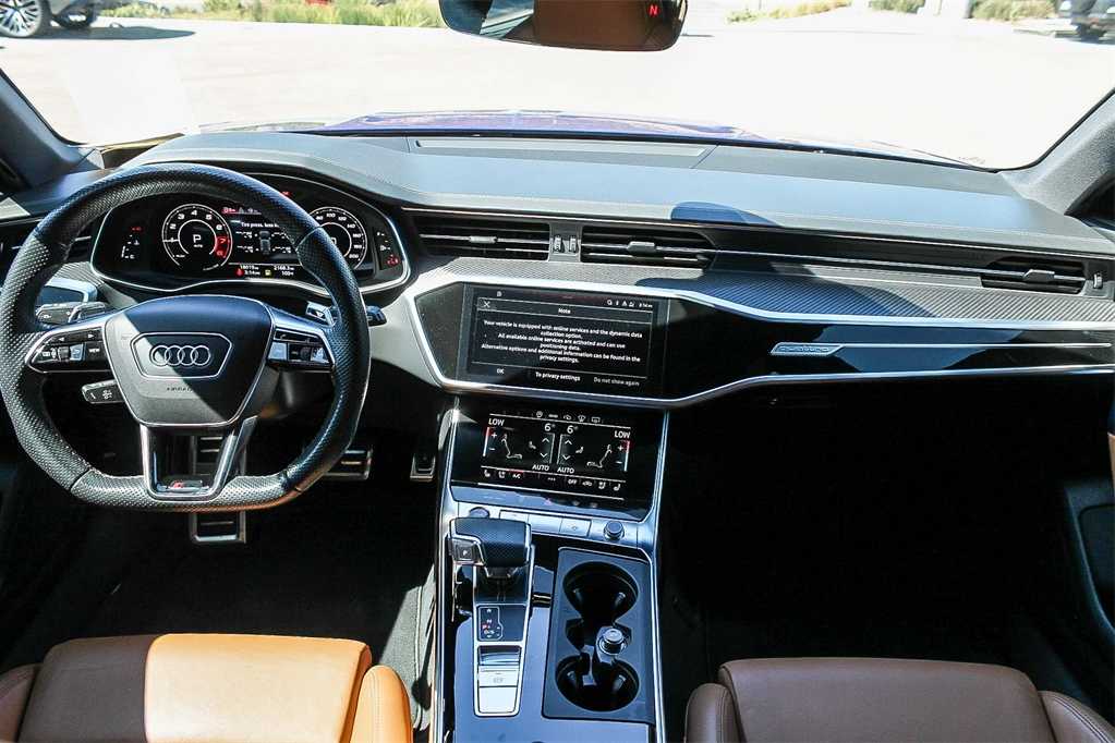 Thumbnail: 2022 Audi RS 6 - 12