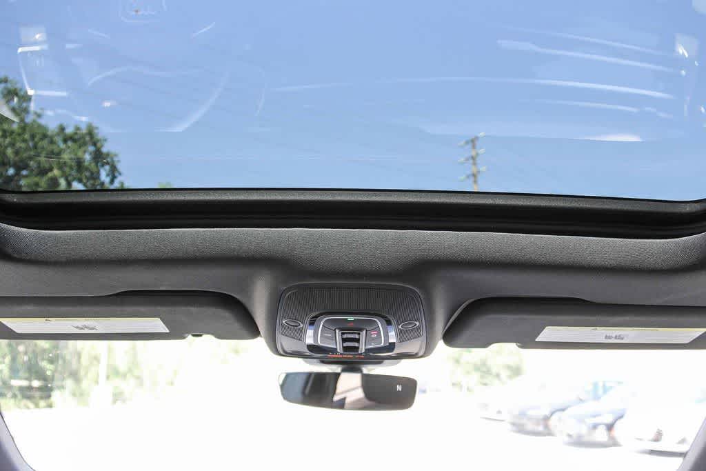 Thumbnail: 2026 Audi Q8 - 12