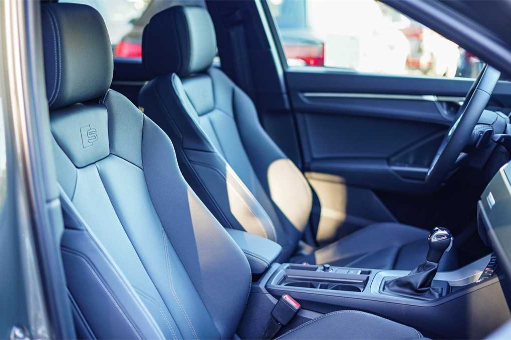 Thumbnail: 2025 Audi Q3 - 15