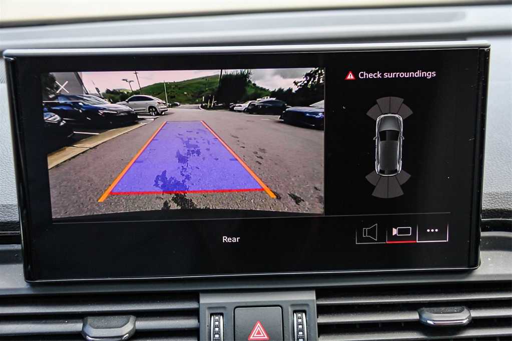 Thumbnail: 2023 Audi Q5 - 23