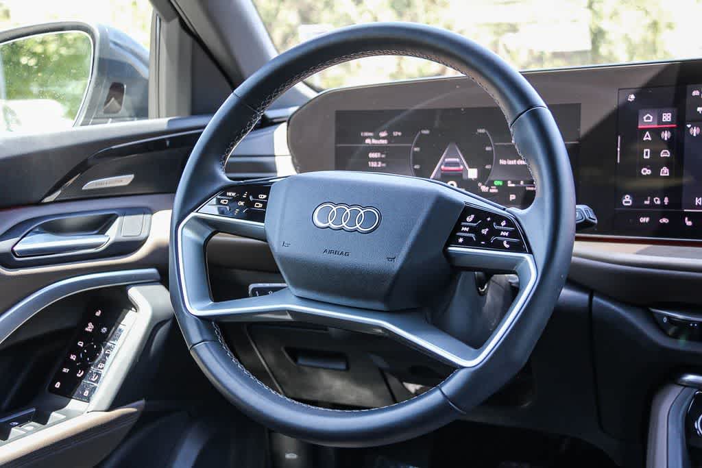 Thumbnail: 2025 Audi Q5 - 16