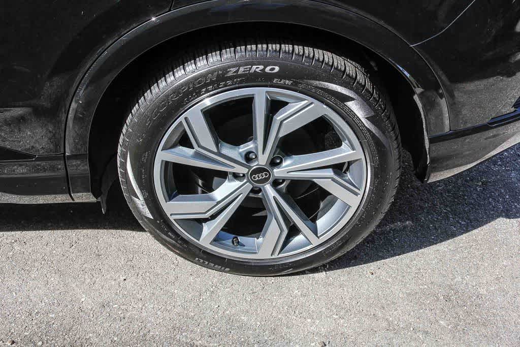 Thumbnail: 2025 Audi Q4 e-tron - 10