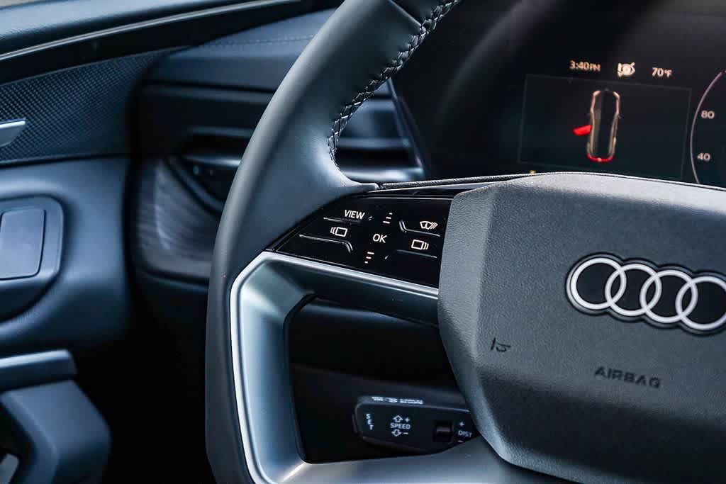 Thumbnail: 2025 Audi Q5 - 16