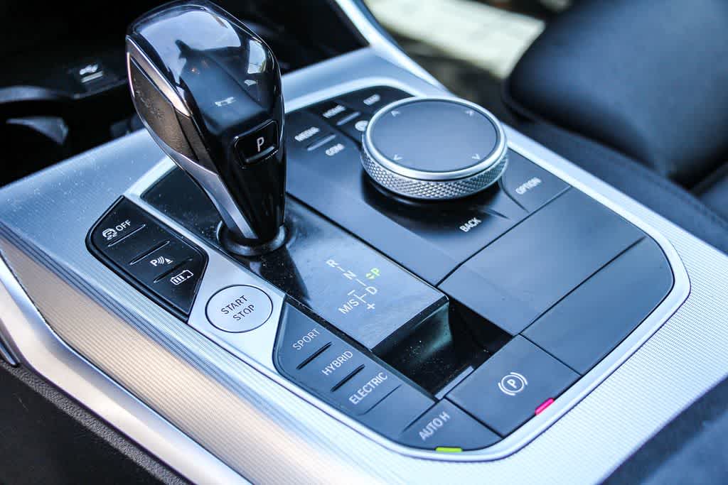 Thumbnail: 2021 BMW 3 Series - 20