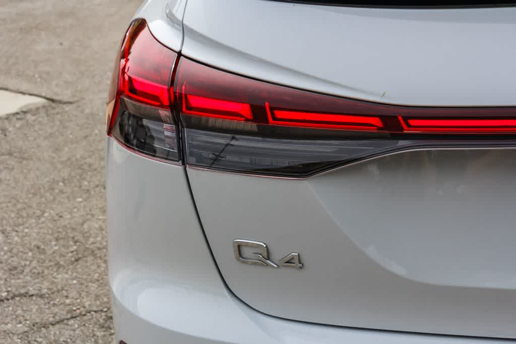 Thumbnail: 2023 Audi Q4 e-tron - 9