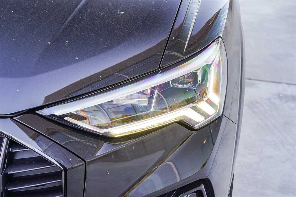 Thumbnail: 2025 Audi Q3 - 8