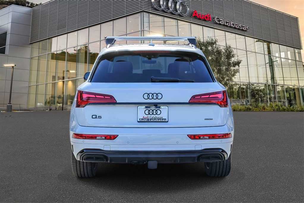 Thumbnail: 2023 Audi Q5 - 3