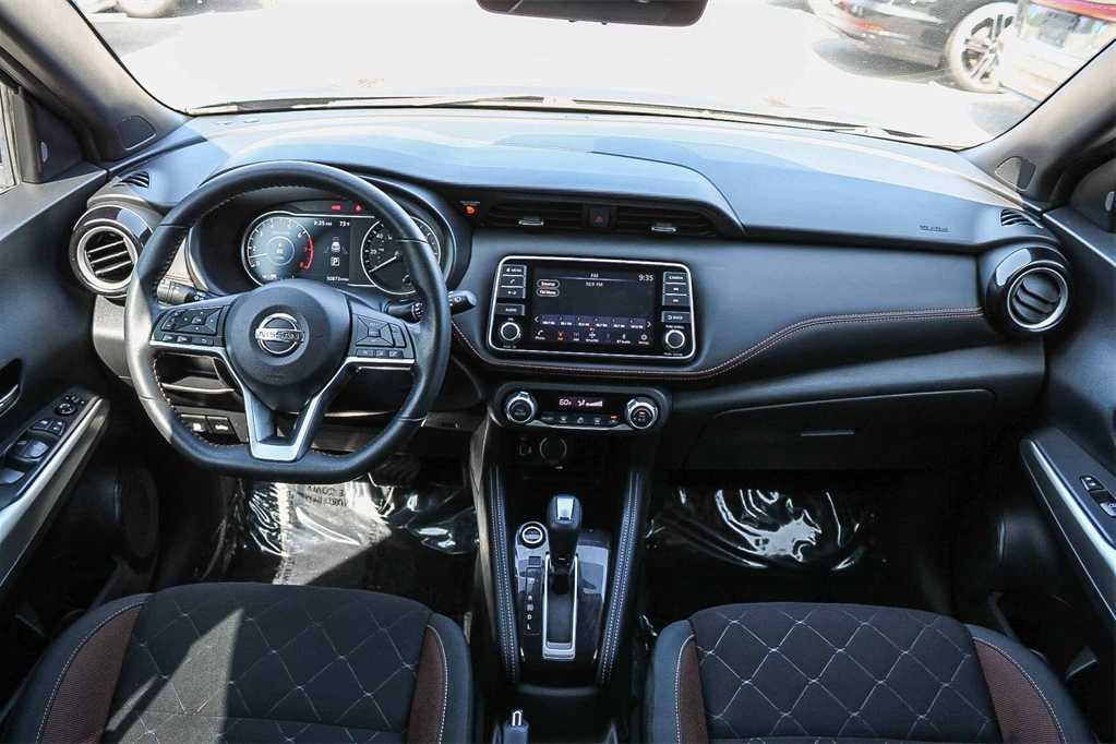 Thumbnail: 2020 Nissan Kicks - 12