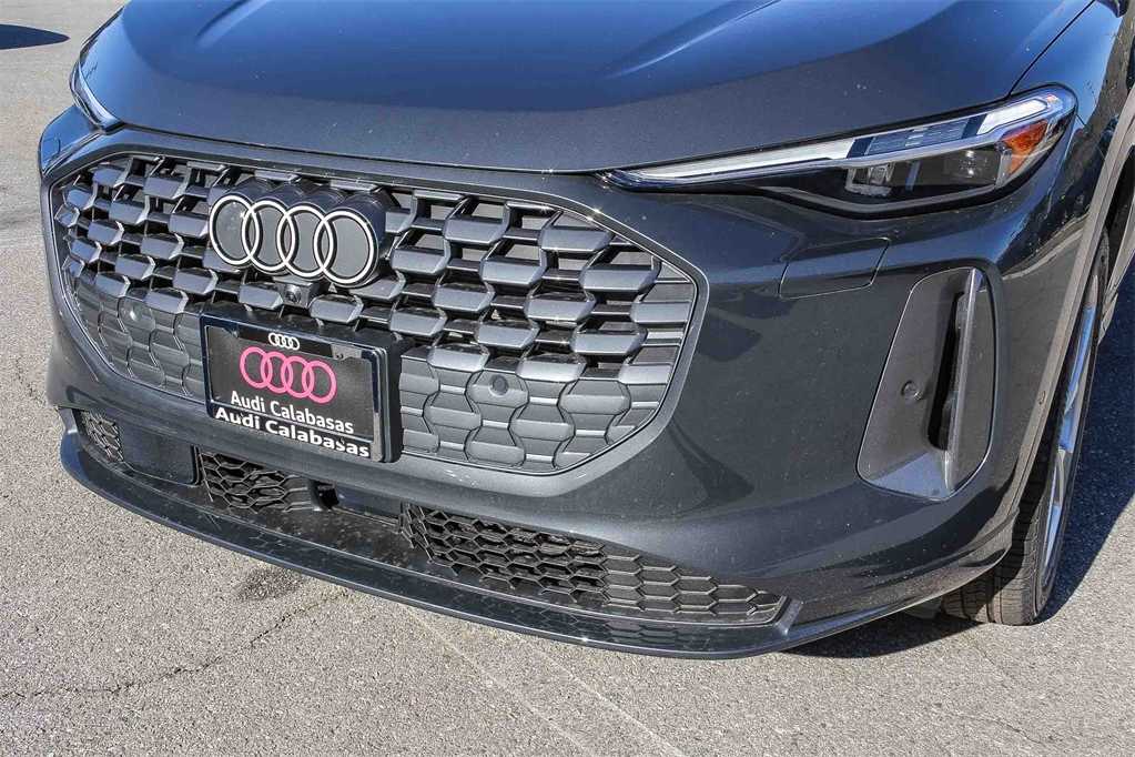 Thumbnail: 2025 Audi Q5 - 8