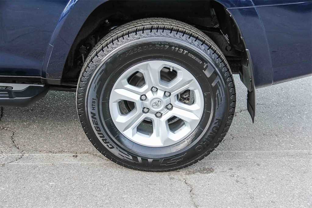 Thumbnail: 2021 Toyota 4Runner - 10