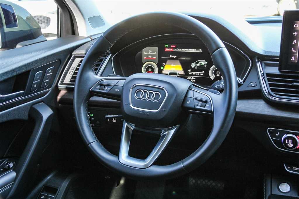 Thumbnail: 2023 Audi Q5 - 11