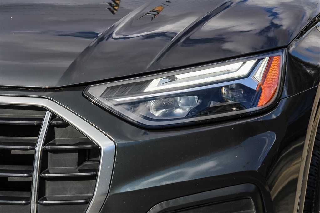 Thumbnail: 2023 Audi Q5 - 7