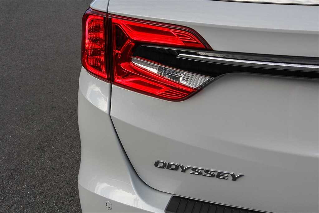 Thumbnail: 2022 Honda Odyssey - 12