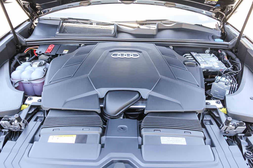 Thumbnail: 2026 Audi Q8 - 27