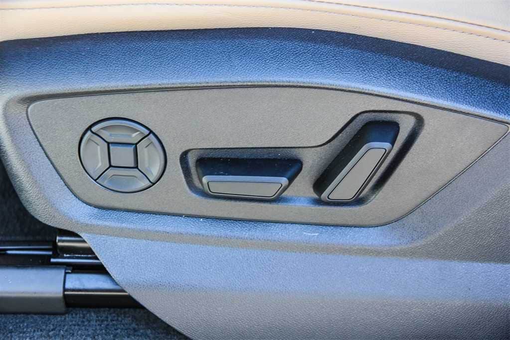 Thumbnail: 2025 Audi Q7 - 21