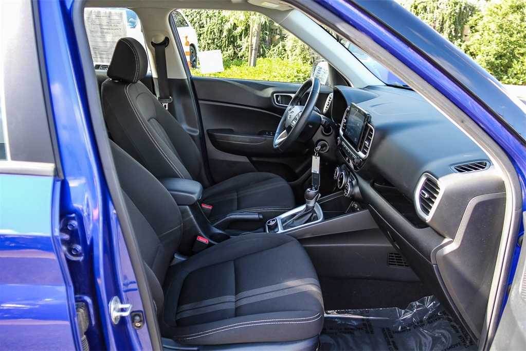 Thumbnail: 2022 Hyundai Venue - 18