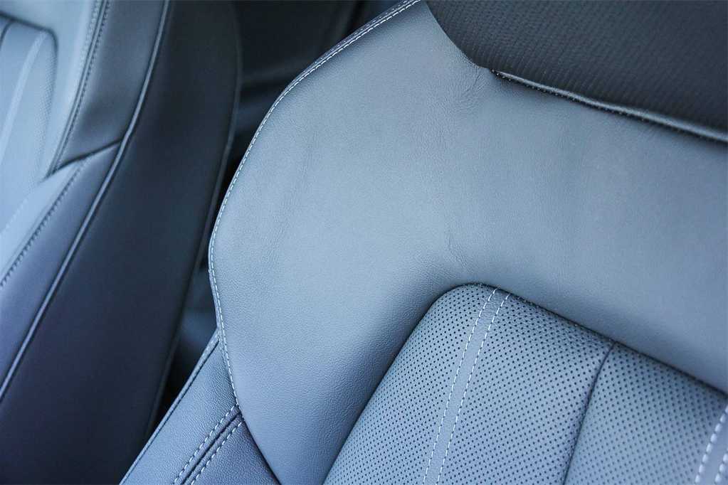 Thumbnail: 2025 Audi e-tron S - 25