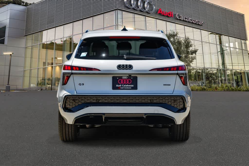 Thumbnail: 2026 Audi Q3 - 5