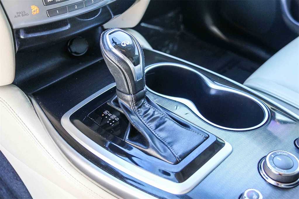 Thumbnail: 2017 INFINITI QX60 - 19