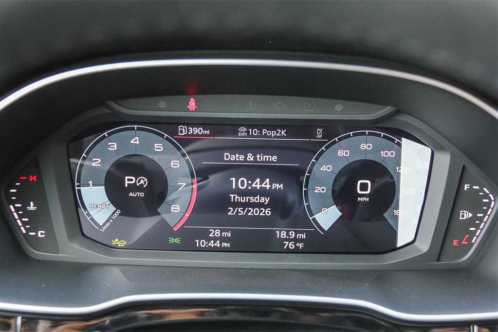 Thumbnail: 2025 Audi Q3 - 24