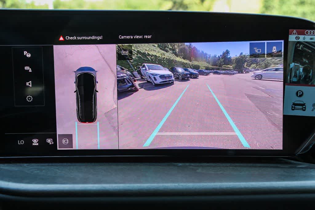 Thumbnail: 2025 Audi Q5 - 23