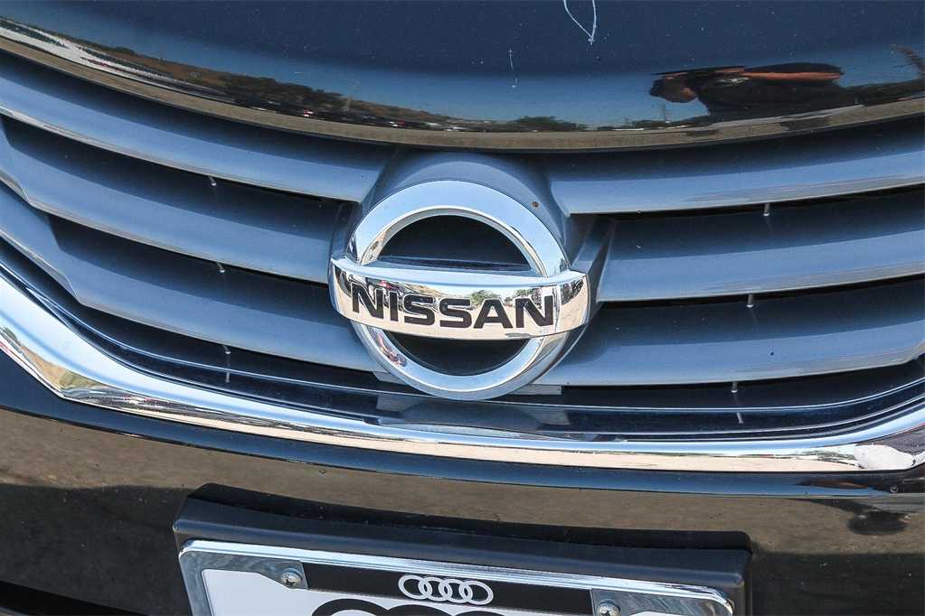 Thumbnail: 2015 Nissan Versa Note - 9