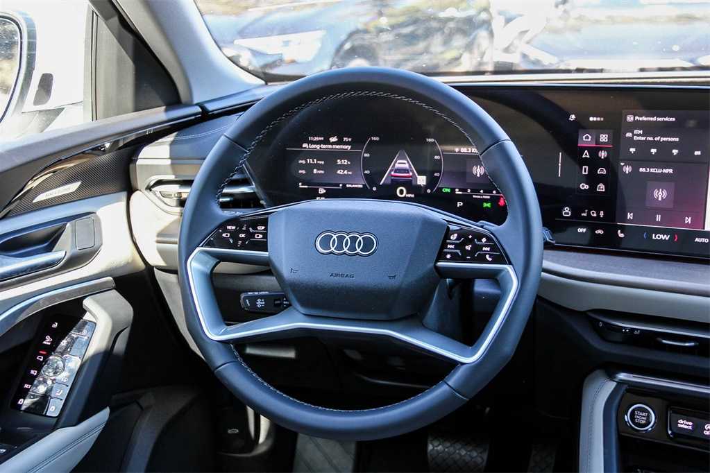 Thumbnail: 2025 Audi Q5 - 16