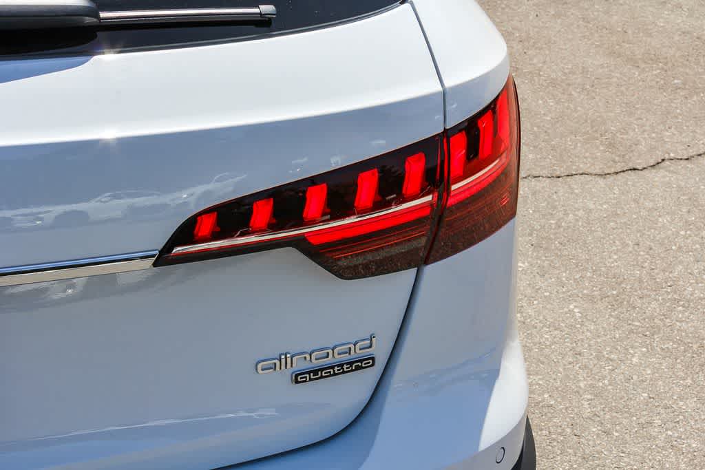 Thumbnail: 2023 Audi A4 - 11