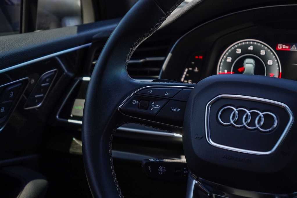 Thumbnail: 2025 Audi Q7 - 16