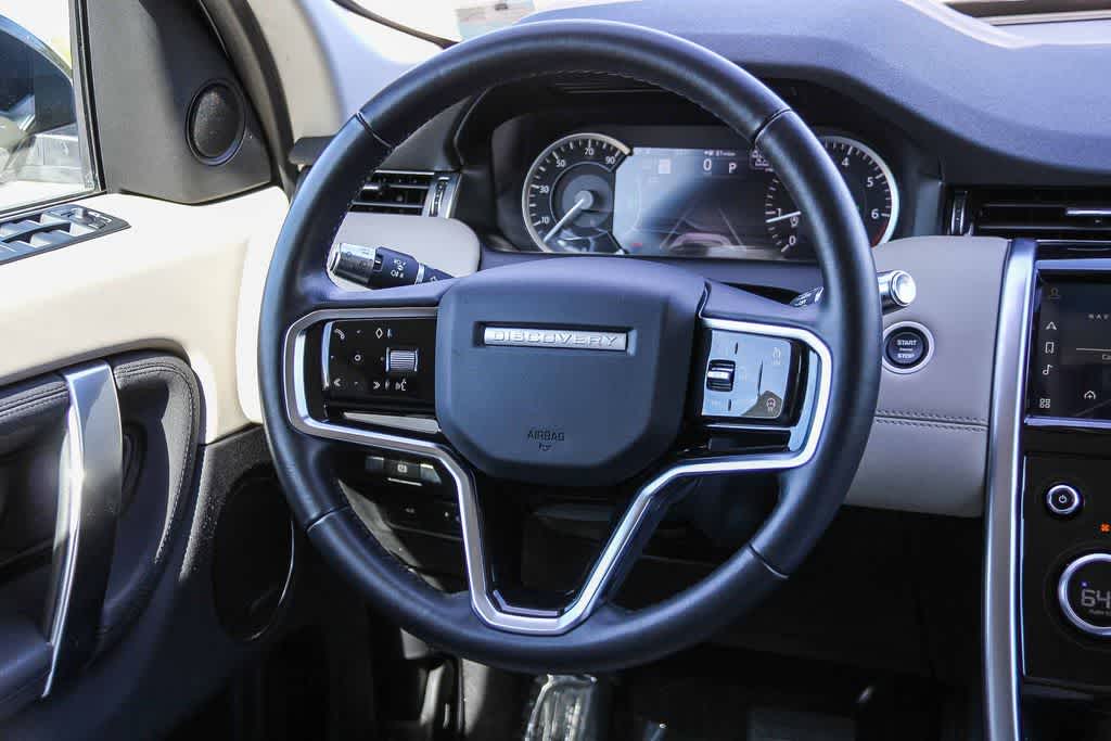 Thumbnail: 2021 Land Rover Discovery Sport - 16