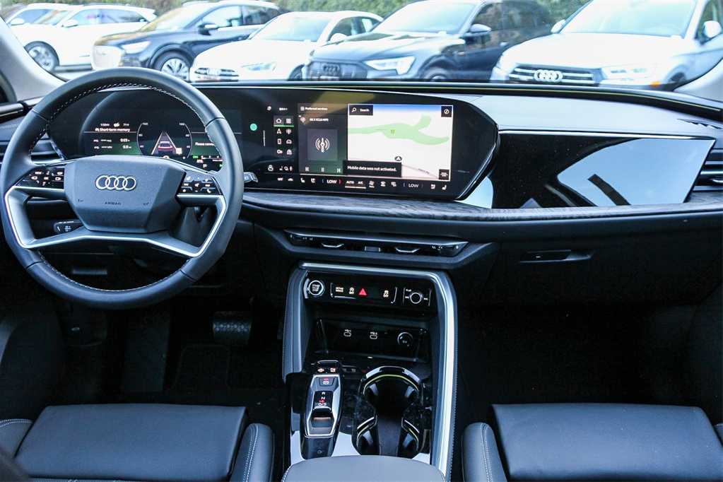 Thumbnail: 2025 Audi Q5 - 13