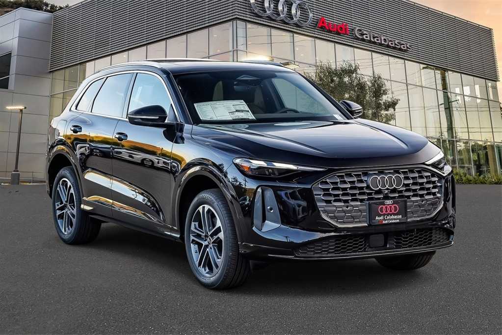 Thumbnail: 2025 Audi Q5 - 3