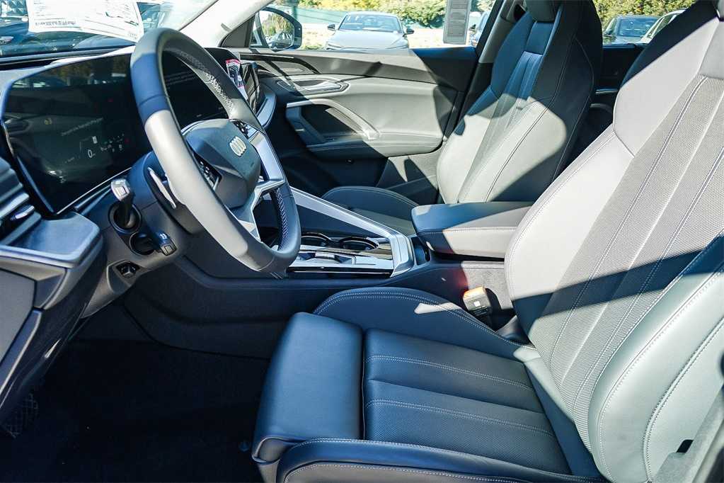 Thumbnail: 2025 Audi Q5 - 20