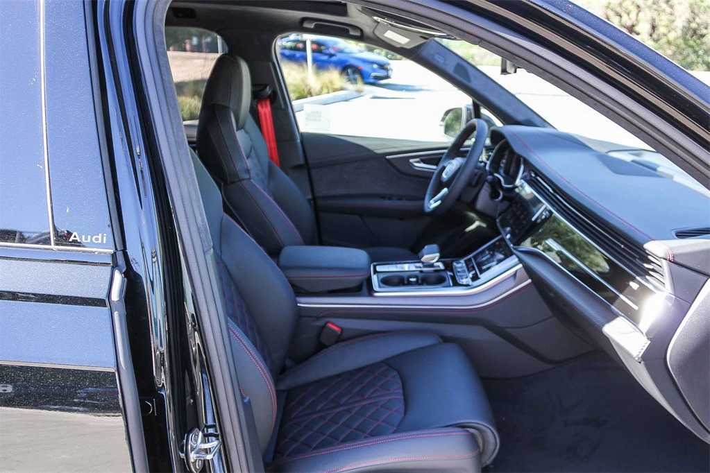 Thumbnail: 2026 Audi Q7 - 15