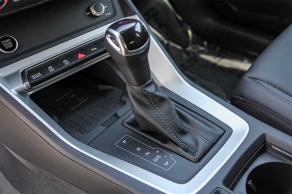 Thumbnail: 2025 Audi Q3 - 20