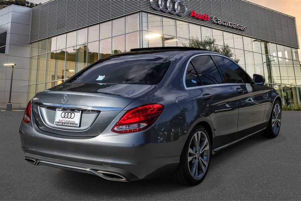 Thumbnail: 2017 Mercedes-Benz C-Class - 4