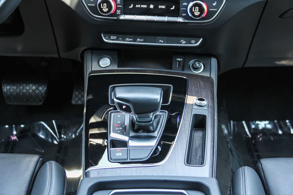 Thumbnail: 2021 Audi Q5 - 14