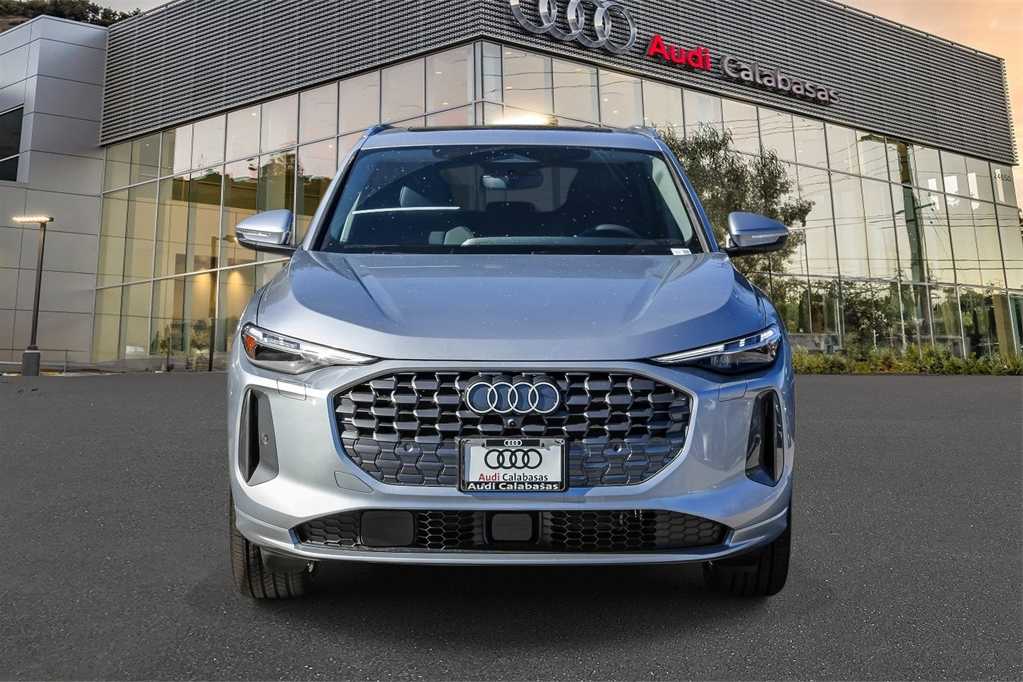 Thumbnail: 2025 Audi Q5 - 6