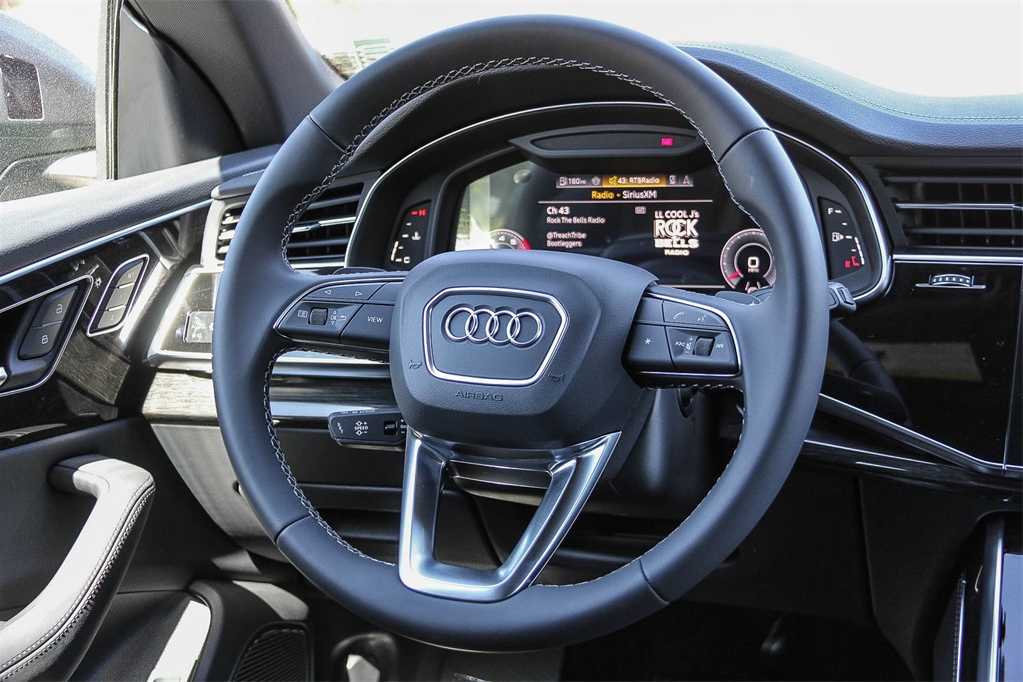 Thumbnail: 2026 Audi Q8 - 16