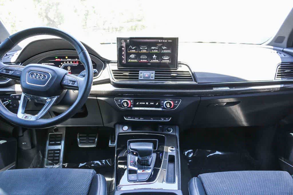 Thumbnail: 2023 Audi SQ5 - 13