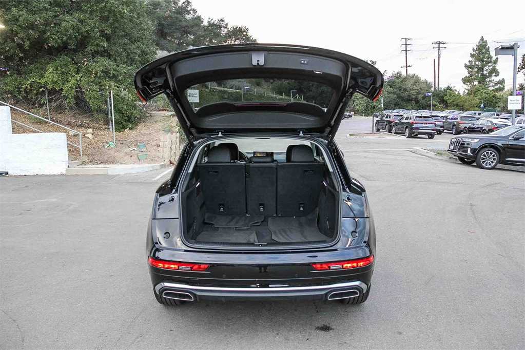 Thumbnail: 2023 Audi Q5 - 27