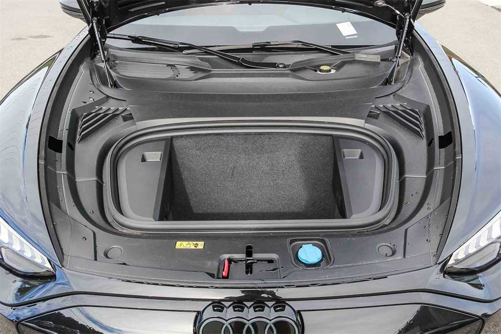 Thumbnail: 2026 Audi e-tron GT - 26