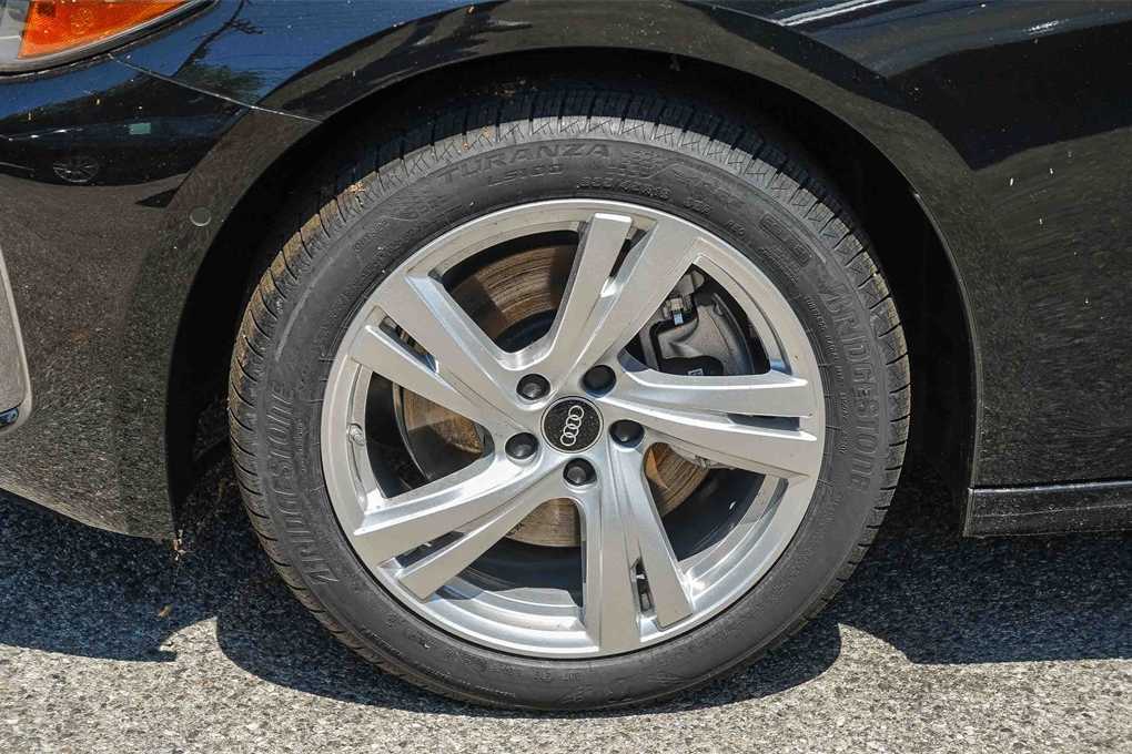 Thumbnail: 2025 Audi A5 - 10