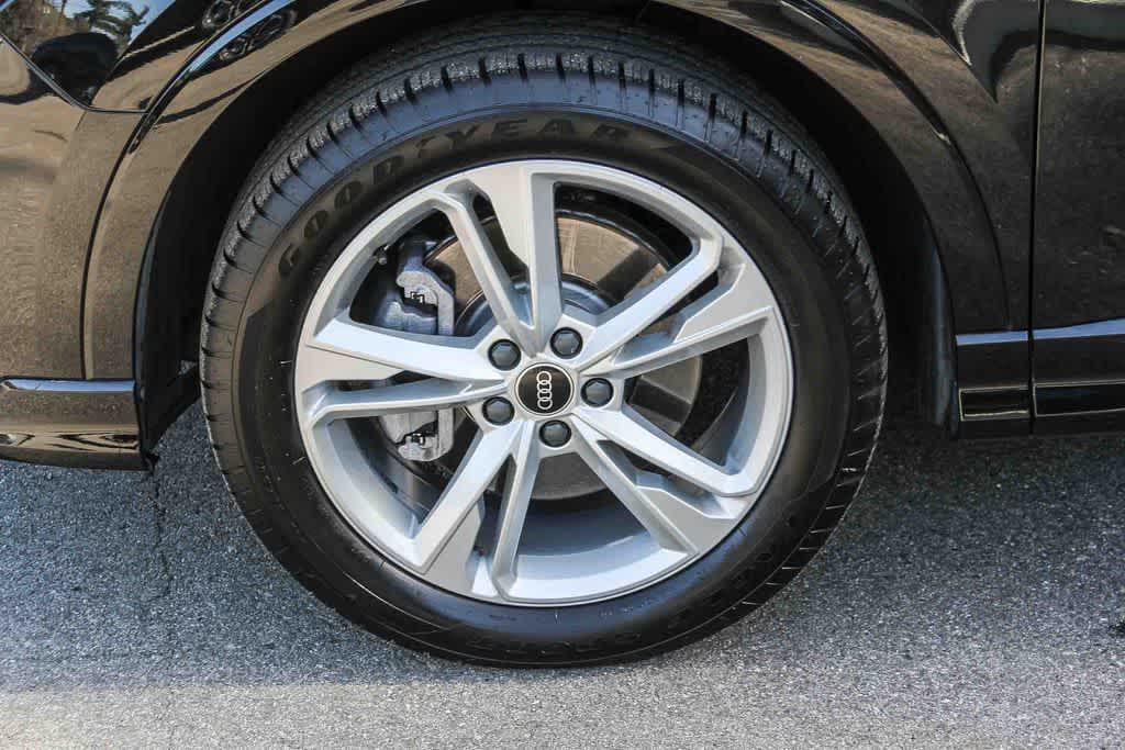 Thumbnail: 2022 Audi Q3 - 9