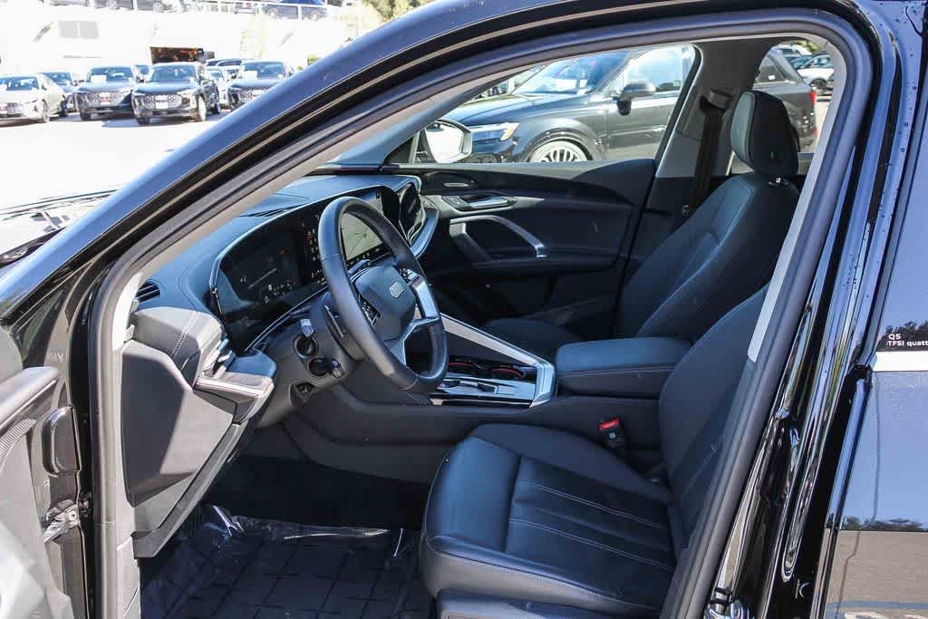 Thumbnail: 2025 Audi Q5 - 19